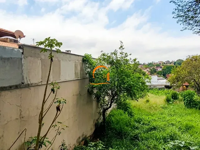 Terreno com 440m², à venda, no bairro Jardim Siriema em Atibaia