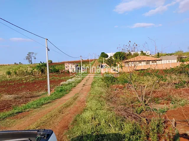 Terreno com 1000m², à venda, no bairro Centro em Jataizinho