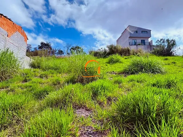 Terreno com 188m², à venda, no bairro Residencial Jardins da Catalunha em Atibaia