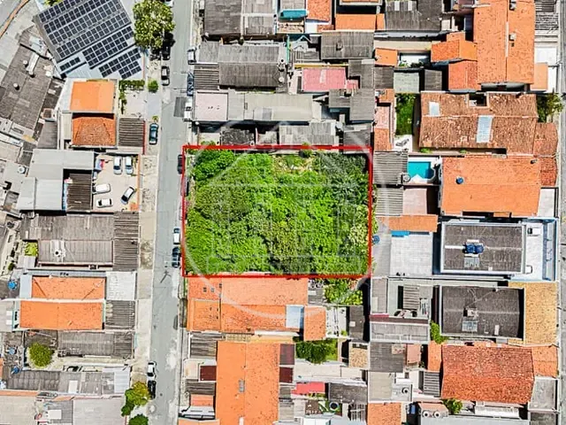 Terreno com 840m², à venda, no bairro Terceira Divisão de Interlagos em São Paulo