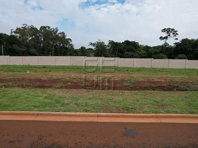 Terreno com 469m², à venda, no bairro Esperança em Londrina