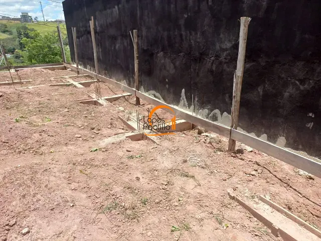 Terreno com 188m², à venda, no bairro Residencial Jardins da Catalunha em Atibaia