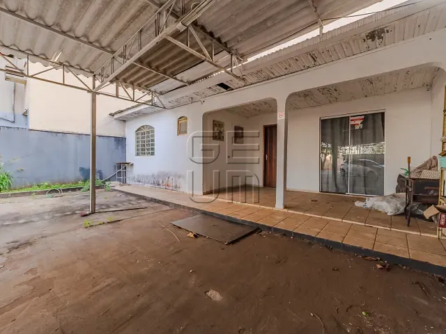 Terreno com 238m², à venda, no bairro Aurora em Londrina