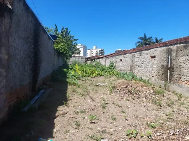 Terreno com 243m², à venda, no bairro Jardim Boa Vista em Pindamonhangaba
