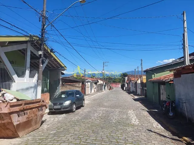 Terreno com 243m², à venda, no bairro Jardim Boa Vista em Pindamonhangaba