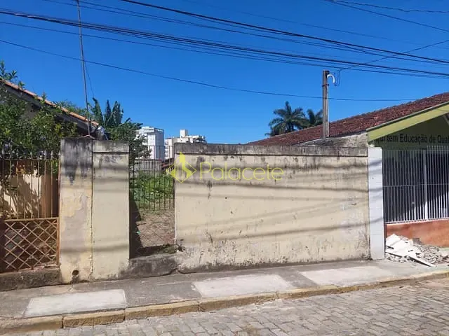 Terreno com 243m², à venda, no bairro Jardim Boa Vista em Pindamonhangaba