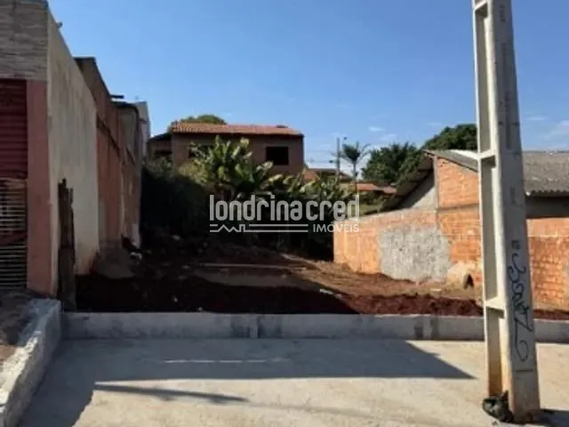 Terreno com 200m², à venda, no bairro Jardim Planalto em Londrina