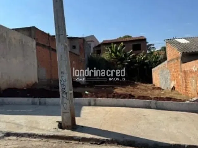 Terreno com 200m², à venda, no bairro Jardim Planalto em Londrina