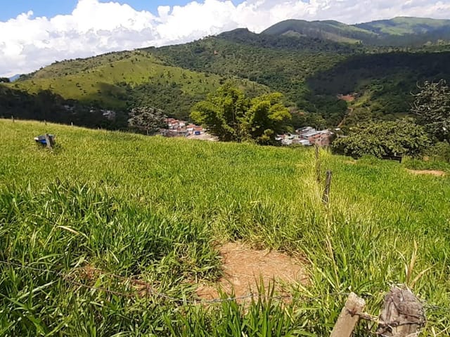 Terreno com 250m², à venda, no bairro São Francisco em Aparecida