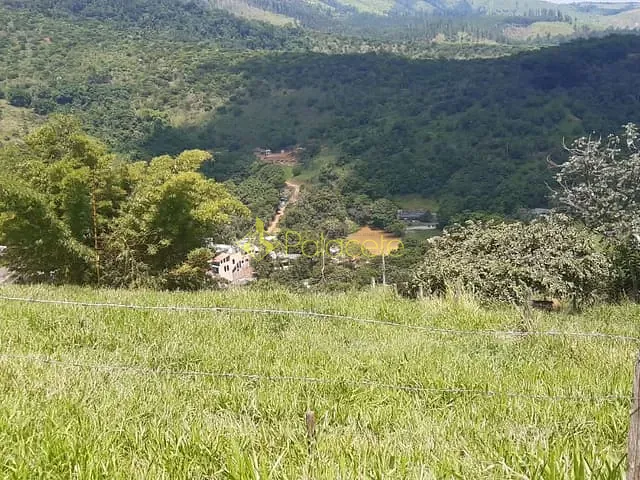 Terreno com 250m², à venda, no bairro São Francisco em Aparecida