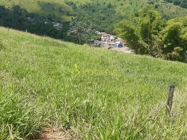 Terreno com 250m², à venda, no bairro São Francisco em Aparecida