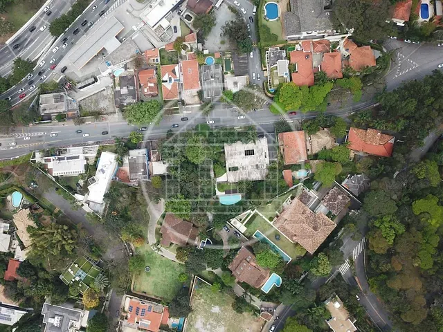 Terreno com 3100m², à venda, no bairro Cidade Jardim em São Paulo