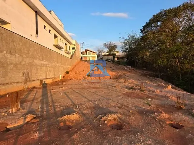 Terreno com 480m², à venda, no bairro Vila Pasti em Louveira