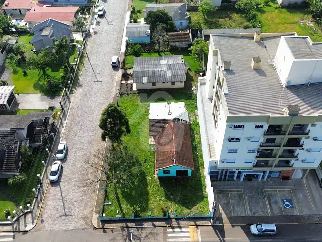 Terreno com 674m², à venda, no bairro centro em Westfalia