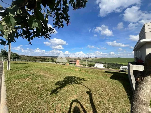 Terreno com 311m², à venda, no bairro Jardim Carvalho em Ponta Grossa