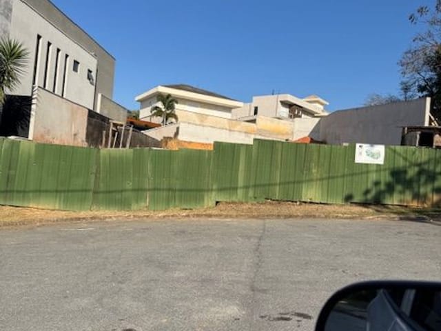 Terreno com 782m², à venda, no bairro Condomínio Residencial Montserrat em São José dos Campos