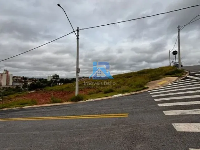 Terreno com 316m², à venda, no bairro Residencial Reserva Bellano (Calipal A) em Itatiba