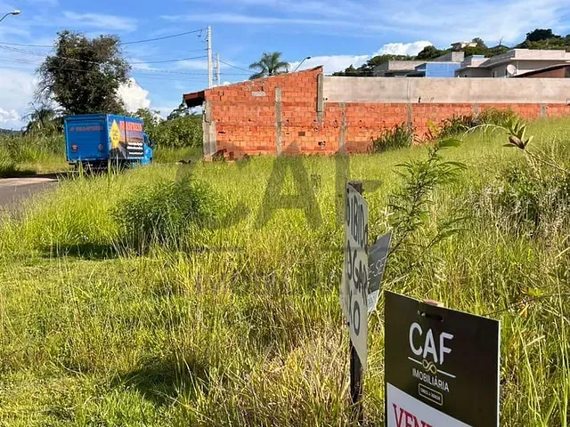 Terreno com 300m², à venda, no bairro Vila Primavera em Jaguariúna