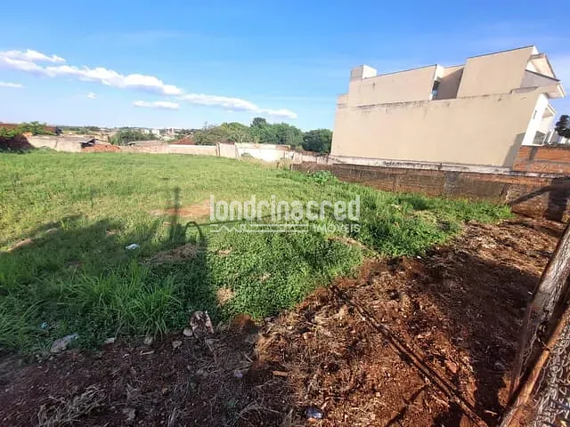 Terreno com 856m², à venda, no bairro Vila Santa Terezinha em Londrina