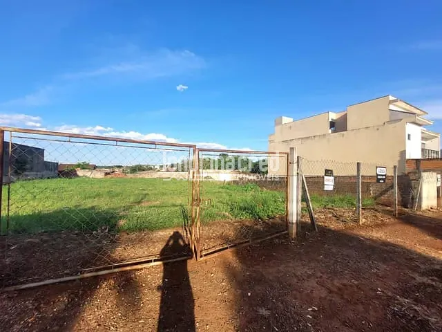Terreno com 856m², à venda, no bairro Vila Santa Terezinha em Londrina