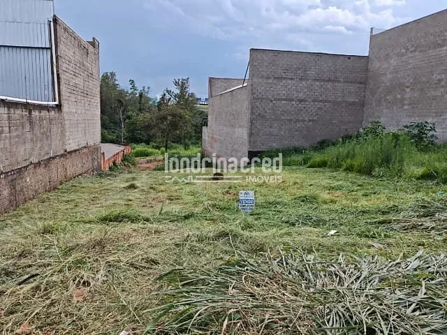 Terreno com 302m², à venda, no bairro Jardim Marissol em Londrina