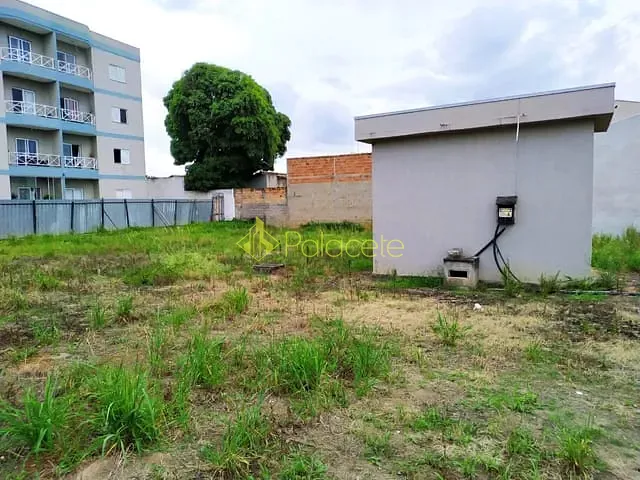 Terreno com 1500m², à venda, no bairro Crispim em Pindamonhangaba