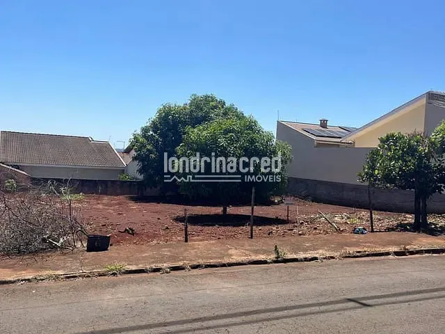 Terreno com 300m², à venda, no bairro Jardim Las Vegas em Ibiporã