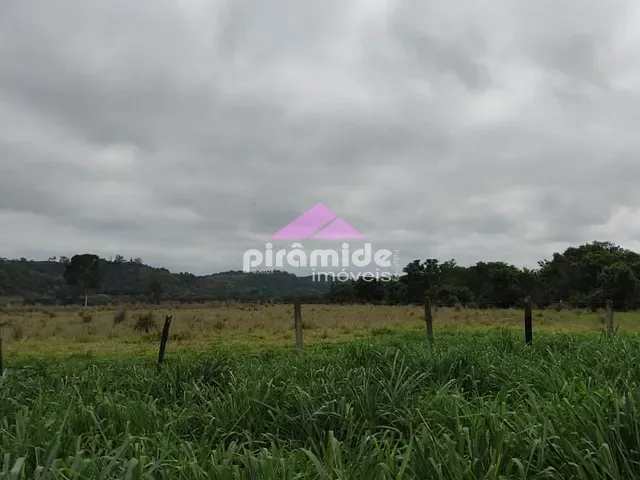Terreno com 20000m², à venda, no bairro Jardim Emília em Jacareí