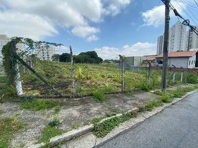 Terreno com 750m², à venda, no bairro Chacara Guisard em Taubaté