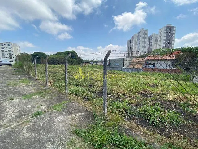 Terreno com 750m², à venda, no bairro Chacara Guisard em Taubaté