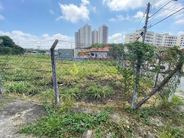 Terreno com 750m², à venda, no bairro Chacara Guisard em Taubaté