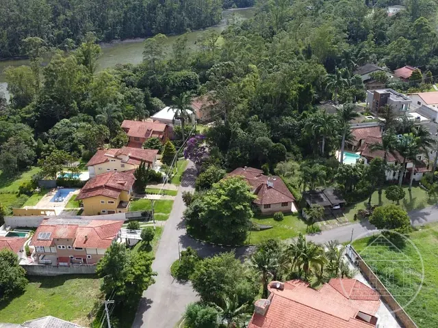 Terreno com 1000m², à venda, no bairro Embu Guacu em Embu-Guaçu