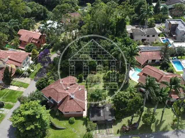 Terreno com 1000m², à venda, no bairro Embu Guacu em Embu-Guaçu