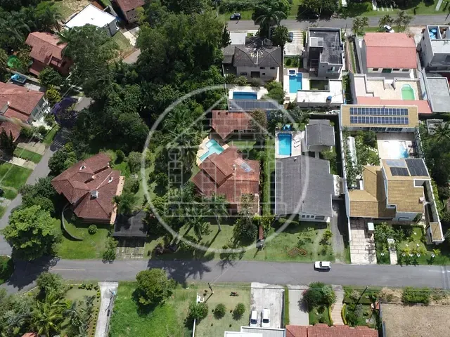 Terreno com 1000m², à venda, no bairro Embu Guacu em Embu-Guaçu