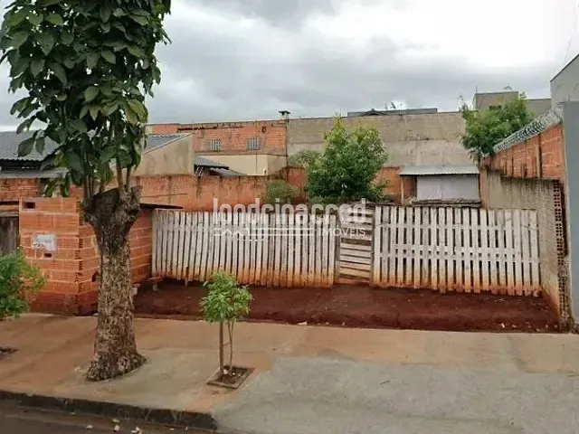 Terreno com 250m², à venda, no bairro Parque Industrial Castelo Branco em Ibiporã