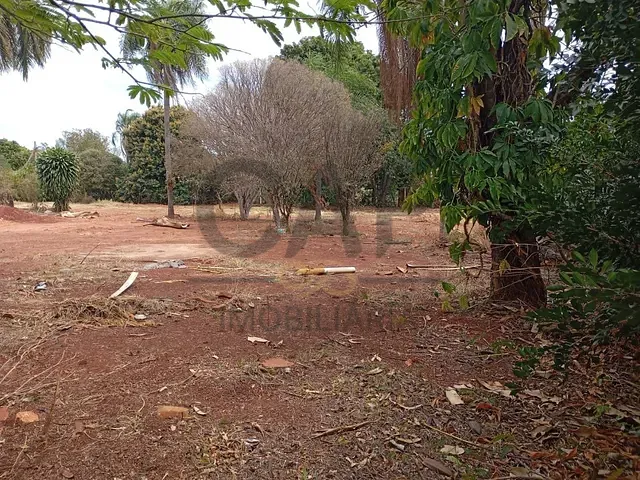 Terreno com 833m², à venda, no bairro Residencial Parque Ana Helena em Jaguariúna