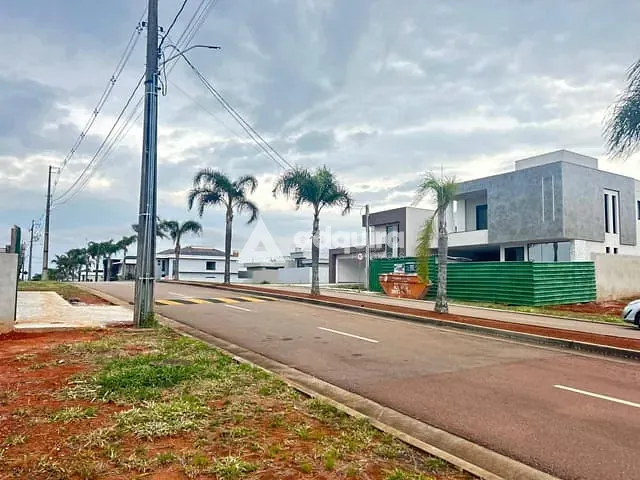Terreno com 300m², à venda, no bairro Jardim Carvalho em Ponta Grossa