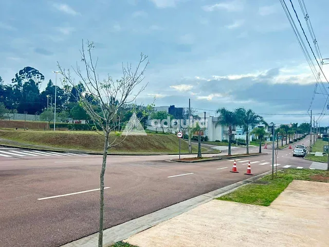Terreno com 300m², à venda, no bairro Jardim Carvalho em Ponta Grossa