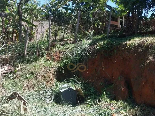 Terreno com 1100m², à venda, no bairro Parque Flamboyant em Amparo