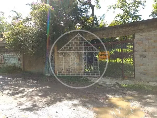 Terreno com 735m², à venda, no bairro Jardim Shangrilá (Zona Sul) em São Paulo