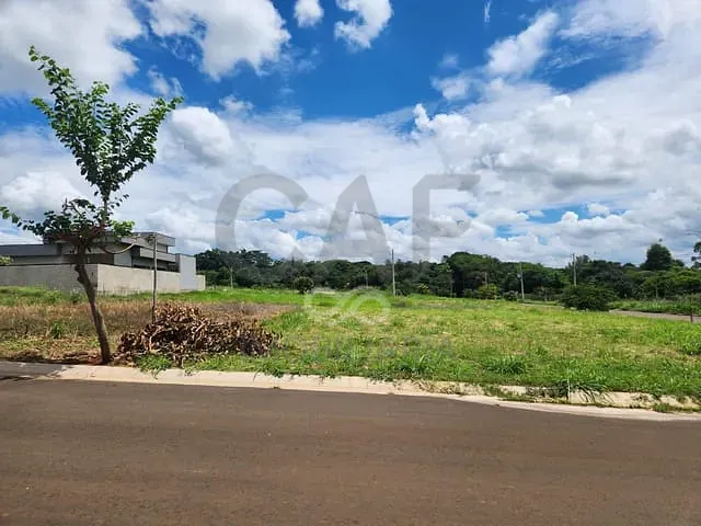 Terreno com 361m², à venda, no bairro Residencial Florabella em Holambra