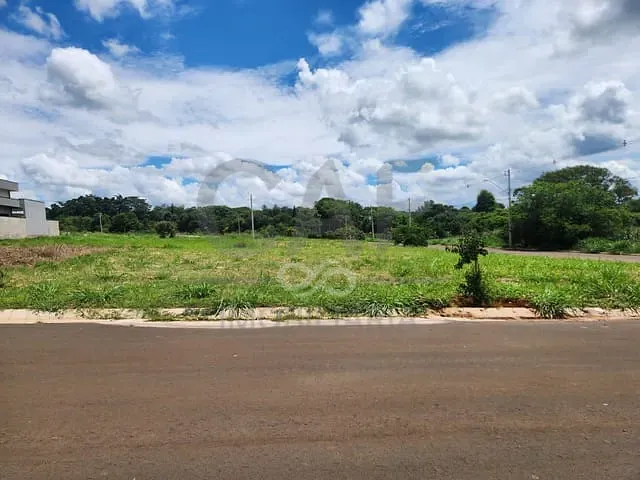 Terreno com 361m², à venda, no bairro Residencial Florabella em Holambra