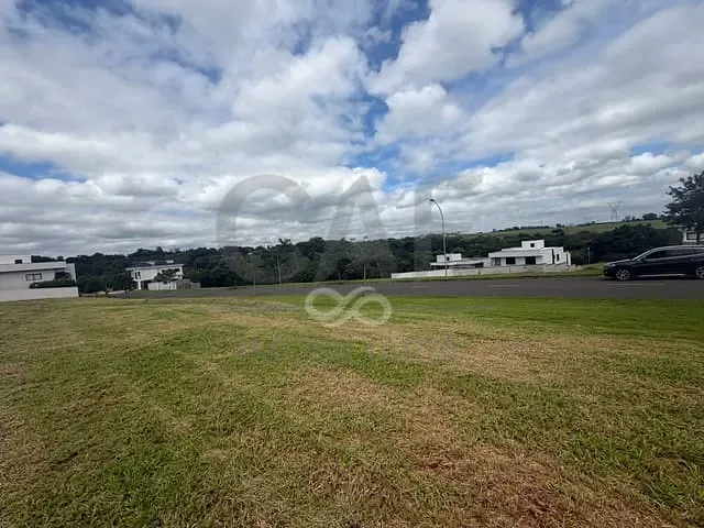 Terreno com 469m², à venda, no bairro Reserva Santa Izabel em Jaguariúna