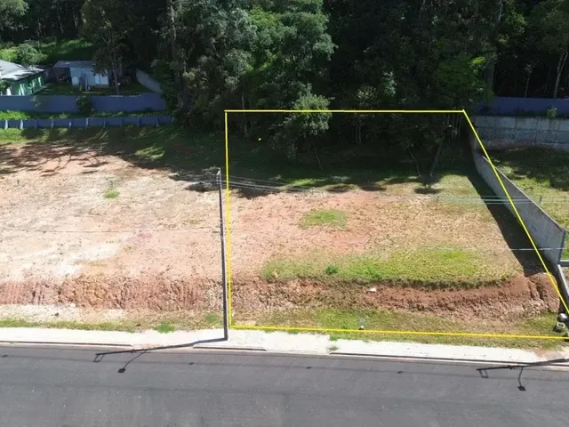 Terreno à venda, no bairro Ferraria em Campo Largo