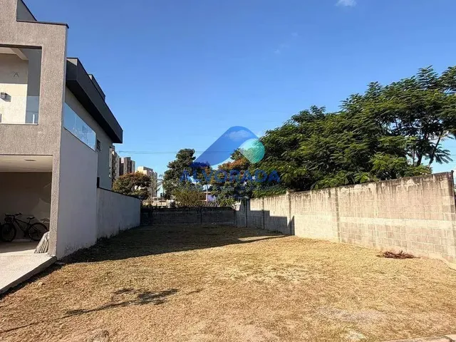 Terreno com 270m², à venda, no bairro Jardim Residencial Golden Park em Jacareí