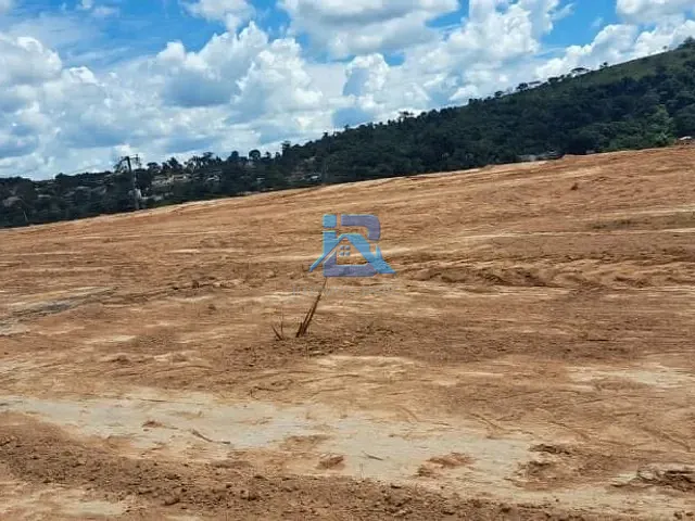 Terreno com 1400m², à venda, no bairro Vivendas do Engenho D Água em Itatiba