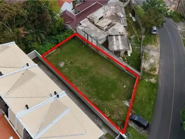 Terreno à venda, no bairro Pilarzinho em Curitiba