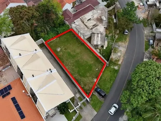 Terreno à venda, no bairro Pilarzinho em Curitiba