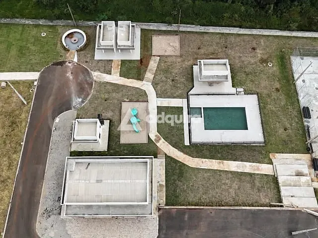 Terreno com 331m², à venda, no bairro Colônia Dona Luíza em Ponta Grossa