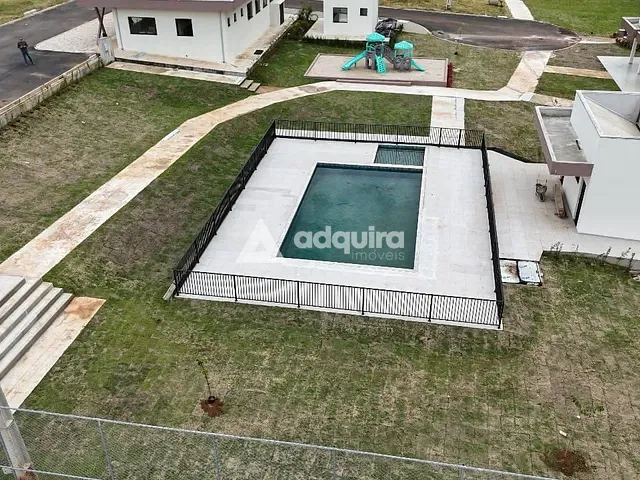 Terreno com 331m², à venda, no bairro Colônia Dona Luíza em Ponta Grossa